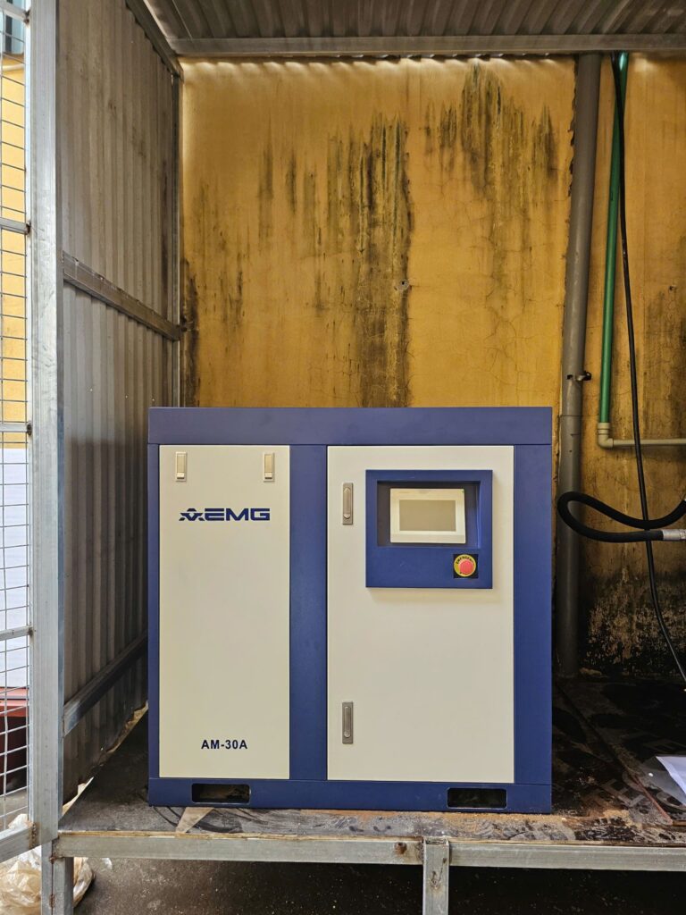 Máy nén khí trục vít biến tần AM 30A