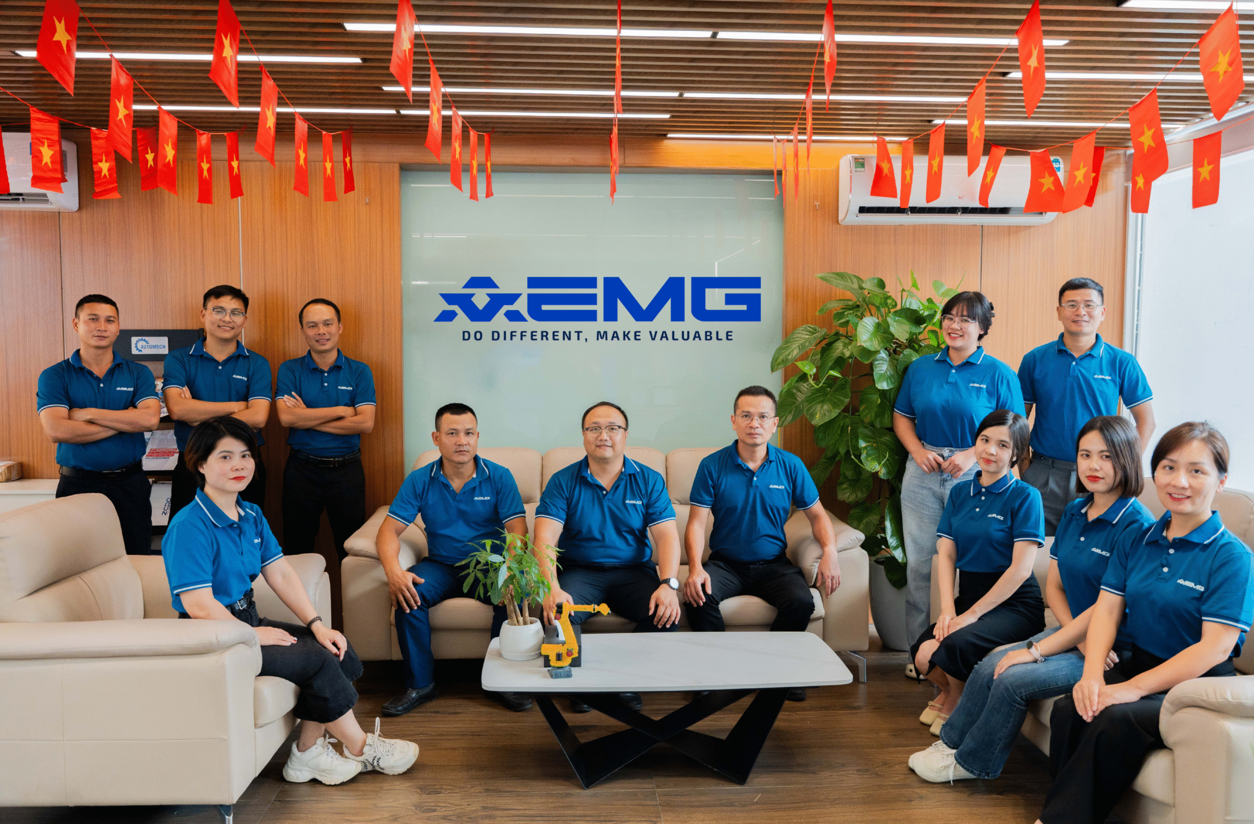 Đội ngũ nhân sự