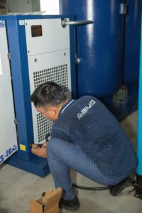 Đầu nén khí của máy nén khí AEMG 5 Bảo trì, bảo dưỡng máy nén khí