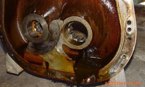 Keo đầu nén khí do dầu hết độ nhớt