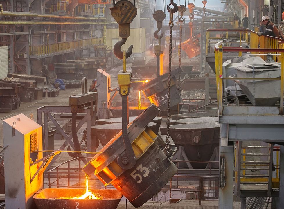 Máy nén khí trong ngành luyện kim có vai trò rất quan trọng