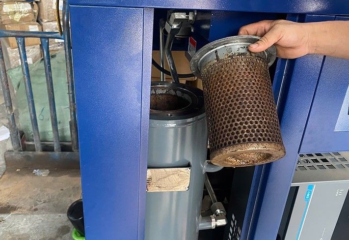 Lọc gió tắc bẩn