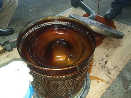 Máy nén khí trục vít keo dầu