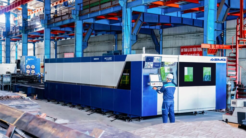 Máy gia công tấm AEMG