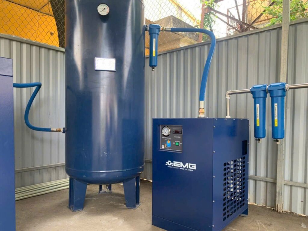 Hình ảnh máy sấy khí và cốc lọc