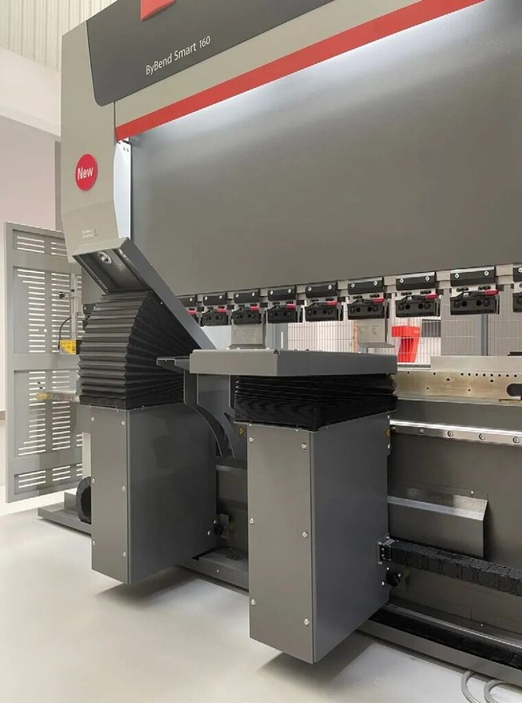 Máy chấn CNC Bystronic