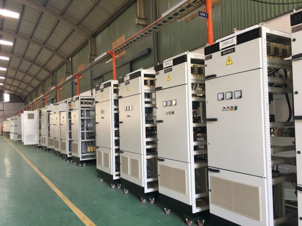 ứng dụng máy gia công kim loại trong sản xuất tủ điện